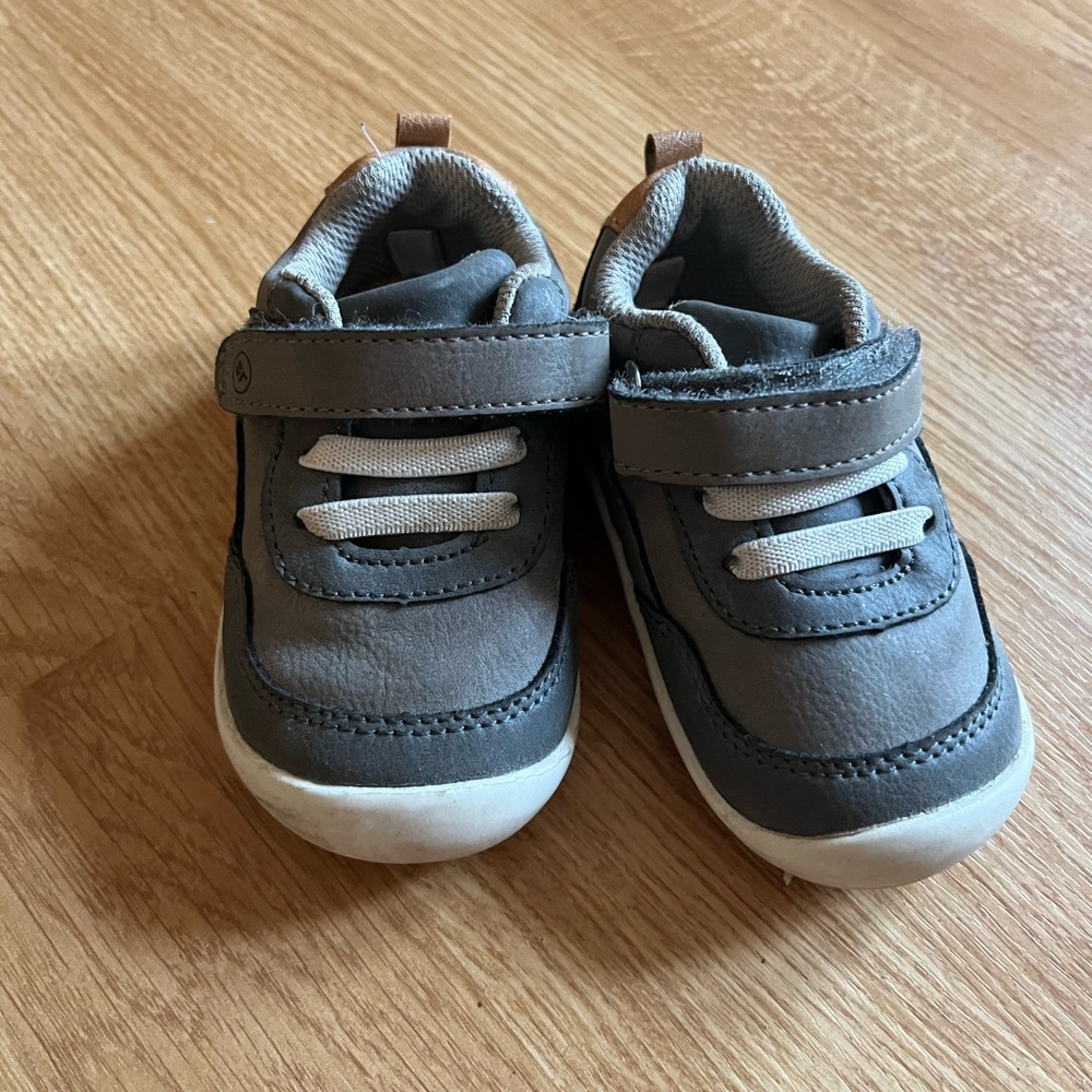 Stride Rite Gray and White Sneakers with Velcro Closure